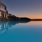 Willa Whitestone Mykonos